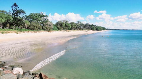Rosalynda- Luxury Beachfront 3 BR Townhouse - Accommodation Sunshine Coast 1