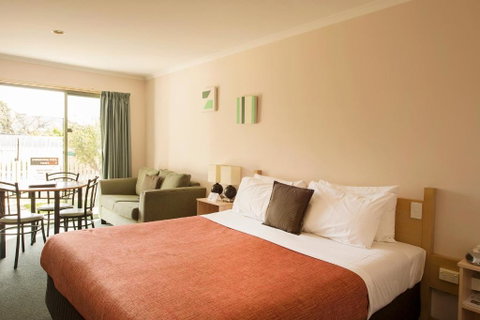 Rose Garden Motel - Accommodation Sunshine Coast 0