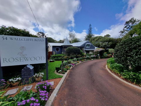 Rosewood Guesthouse - Accommodation Sunshine Coast 0