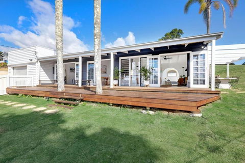 Rosewood House - Accommodation Sunshine Coast 0