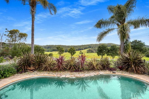 Roxy - A Secluded Luxury Estate Near Berry, Where Serenity Meets Family Comfort - Accommodation Sunshine Coast 0