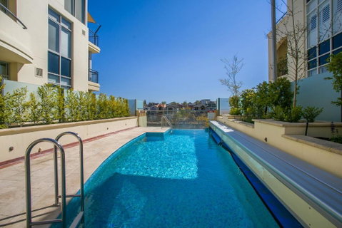 ROYA6320 - Royal Respite - Accommodation Sunshine Coast 0
