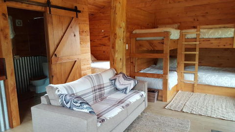 Rustic Hut Bush Retreat - Accommodation Sunshine Coast 2