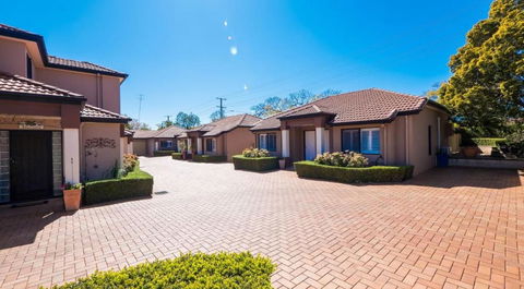 Ruthmor Villas - Accommodation Sunshine Coast 2