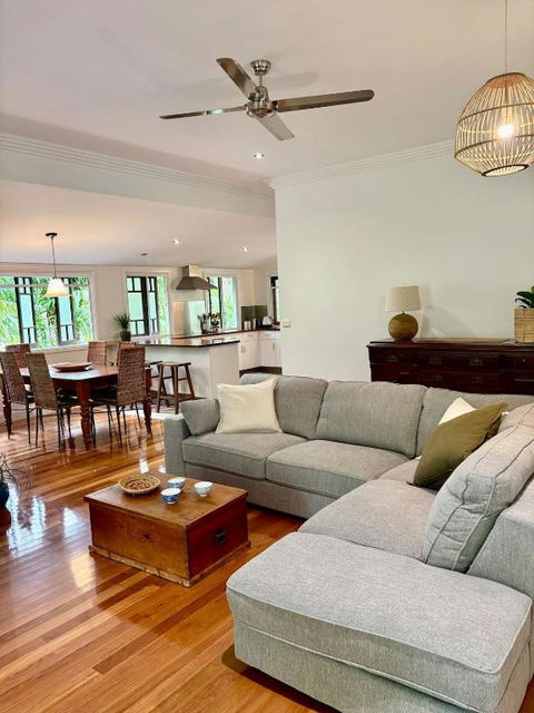 Sage House - Accommodation Sunshine Coast 0