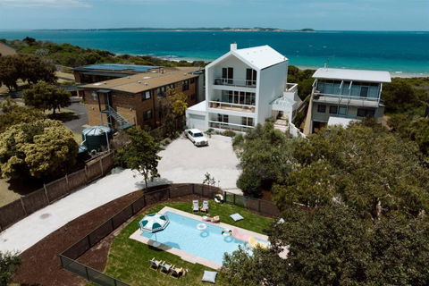Sagres Queenscliff - Luxury House By The Beach - Accommodation Sunshine Coast 1