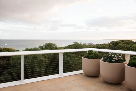 Sagres Queenscliff - Luxury House By The Beach - Accommodation Sunshine Coast 3