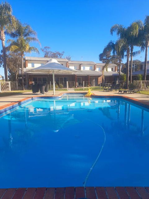 Sailz Villa 9 - Accommodation Sunshine Coast 2