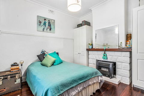 Saltbush Cottage In Fabulous South Fremantle - Accommodation Sunshine Coast 2
