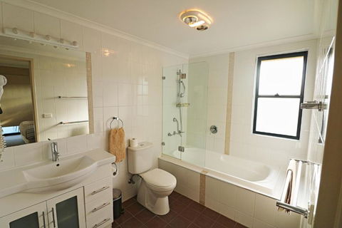 Saltwater Apartments - Accommodation Sunshine Coast 3