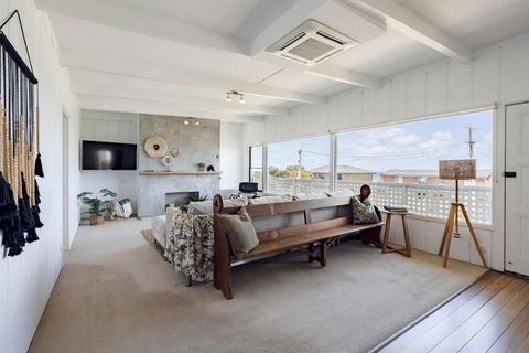Saltwater Terrace With Panoramic Ocean Views - Accommodation Sunshine Coast 2