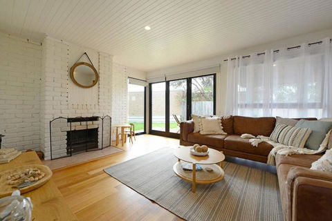 Salty Escape - Accommodation Sunshine Coast 1