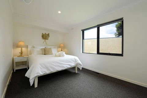 Salty Escape - Accommodation Sunshine Coast 3