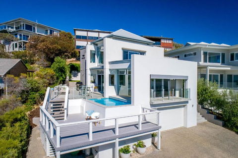 Salty Kiss I Private Properties - Accommodation Sunshine Coast 1