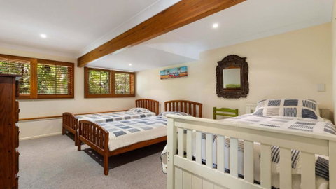 Salty Seaside - Accommodation Sunshine Coast 3
