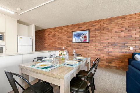 San Clemente Unit 4 24 Orvieto Terrace - Accommodation Sunshine Coast 1