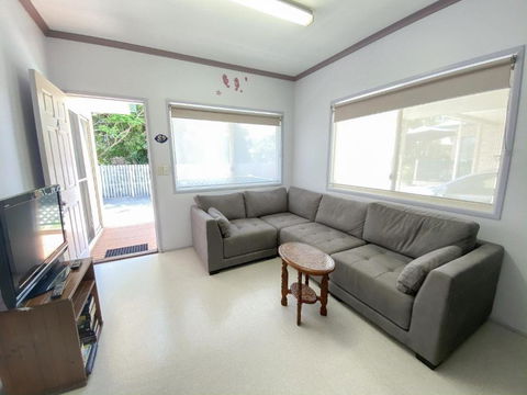 San Marco Villa 4 - Burrum Heads- Beachfront- 2BR - Pool- Aircon - Accommodation Sunshine Coast 2
