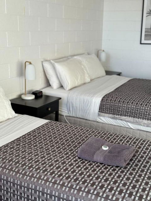 San Remo Hotel Motel - Accommodation Sunshine Coast 1