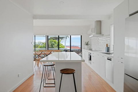San Remo Panorama By Ready Set Stay - BYO LINEN & TOWELS - Accommodation Sunshine Coast 3