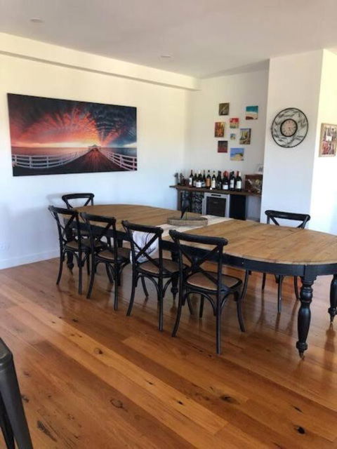 Sanary A Modern Beach Home In Martha Cove - Accommodation Sunshine Coast 3