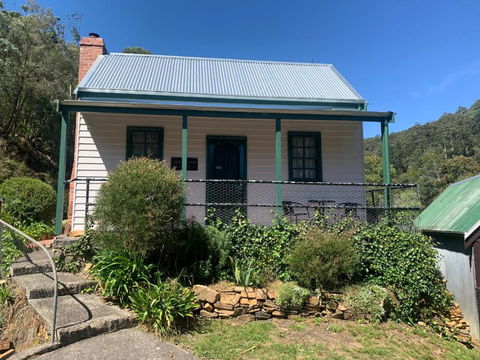 Sancreed Cottage - Accommodation Sunshine Coast 0
