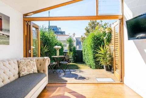 Sanctuary At The Rocks - Accommodation Sunshine Coast 0