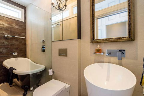 Sanctuary At The Rocks - Accommodation Sunshine Coast 3