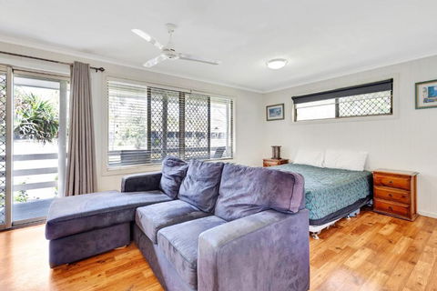 Sanctuary Lakes Fauna Retreat - Accommodation Sunshine Coast 1