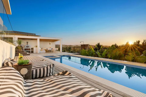 Sanctuary Spaces - Sundowner - Accommodation Sunshine Coast 1