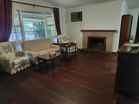 S&S Guest House - Accommodation Sunshine Coast 2