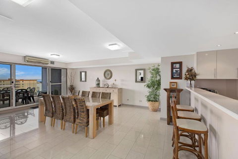 Sandy Cove Apartment The Entrance 48a - Accommodation Sunshine Coast 2