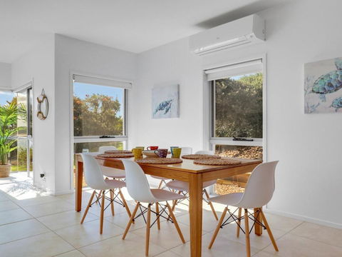 Sandy Cove - Accommodation Sunshine Coast 3
