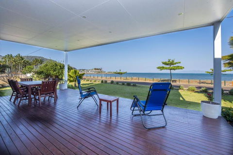 Sandy Decks - Accommodation Sunshine Coast 1