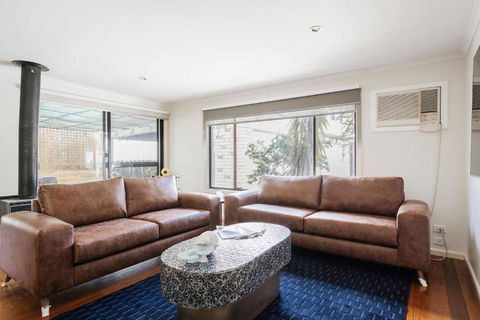 Seaford Escape - Simple Comforts, Perfect Location - Accommodation Sunshine Coast 3