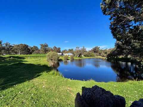 Secluded Rural Retreat In Southwest WA - Accommodation Sunshine Coast 1