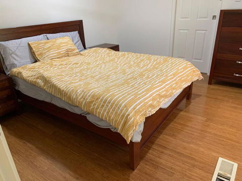 Serene 4-bedroom House In Melbourne East - Accommodation Sunshine Coast 1