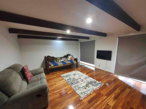 Serene 4-bedroom House In Melbourne East - Accommodation Sunshine Coast 2