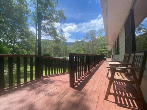 Sine Cera Rainforest Retreat - The Freeman Suite - Accommodation Sunshine Coast 0