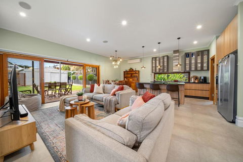 Stanley Stay - Adelaide 3 Bdrm, Central Location, WiFi - Accommodation Sunshine Coast 0