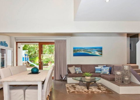 Sunshine Beach Retreat, Pool, Backyard - Accommodation Sunshine Coast 1