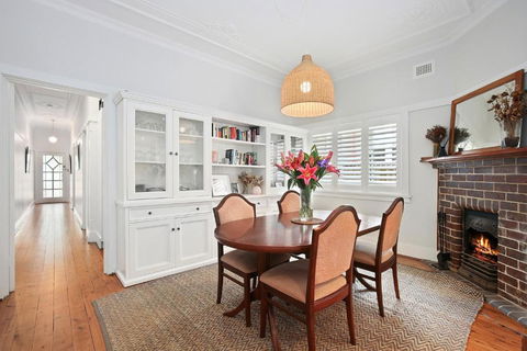 Sydney North Serene Retreat - Calm, Central, Comfort, - Accommodation Sunshine Coast 0
