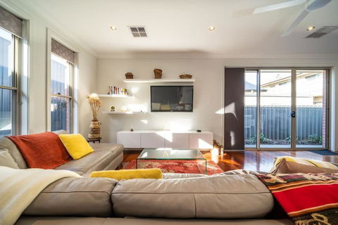 The Arlington West Hindmarsh - Accommodation Sunshine Coast 3