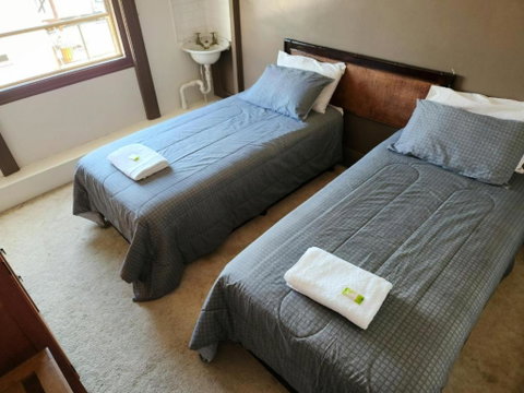 The Exchange Hotel - Accommodation Sunshine Coast 3