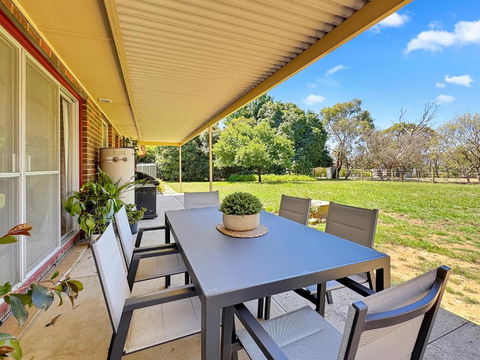 The Glenalvie - Sprawling Serenity In Adelaide Hills - Accommodation Sunshine Coast 1