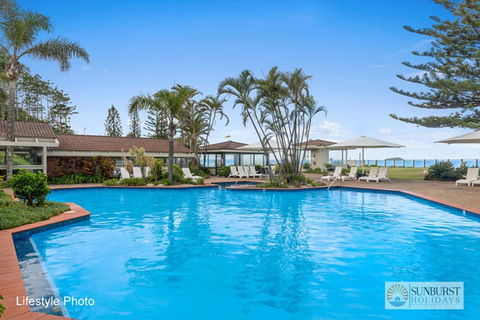 Beachside Beauty At Sapphire Beach - Accommodation Sunshine Coast 0