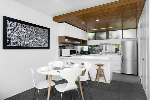 Beachside Beauty At Sapphire Beach - Accommodation Sunshine Coast 1
