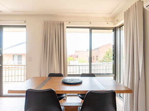 Beachside On Twentieth - Accommodation Sunshine Coast 0