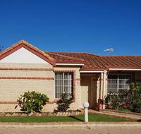 Beachside Retreat 2 - Accommodation Sunshine Coast