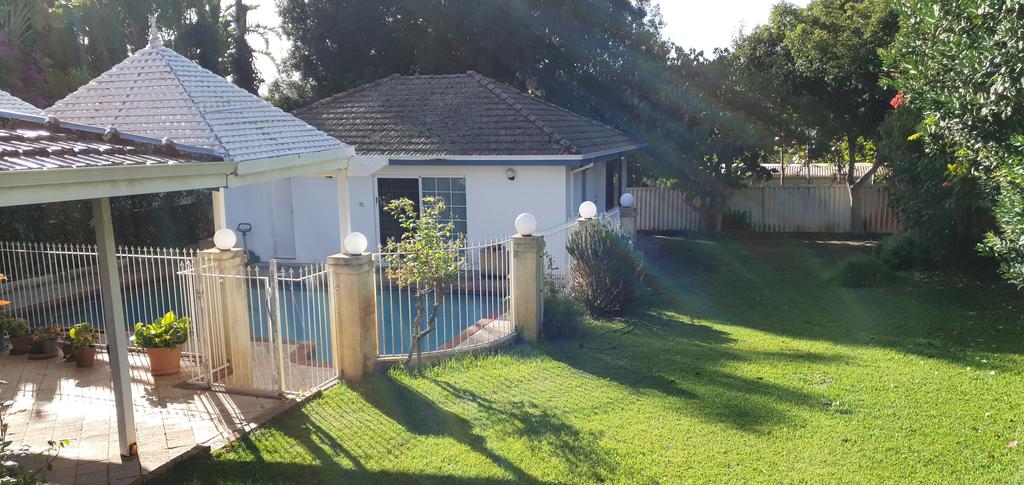 Dalkeith WA Accommodation Sunshine Coast