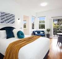 Beautiful Studio in Heritage Building with Balcony - Accommodation Sunshine Coast